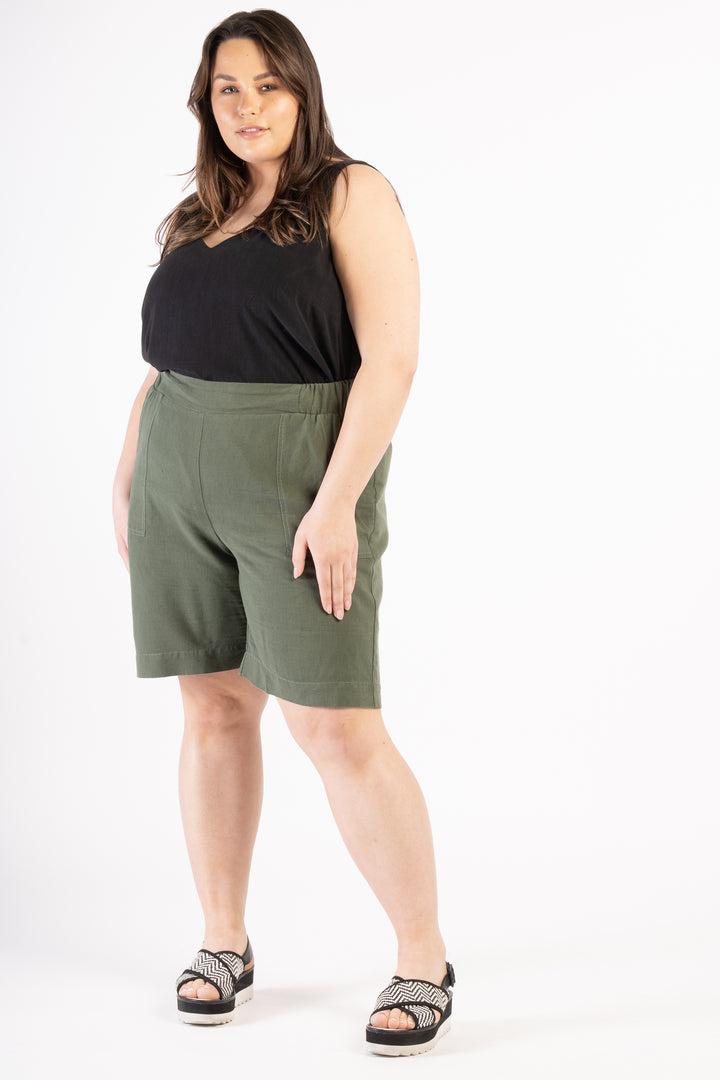 Tomorrow Never Comes Longline Linen Short - Forest