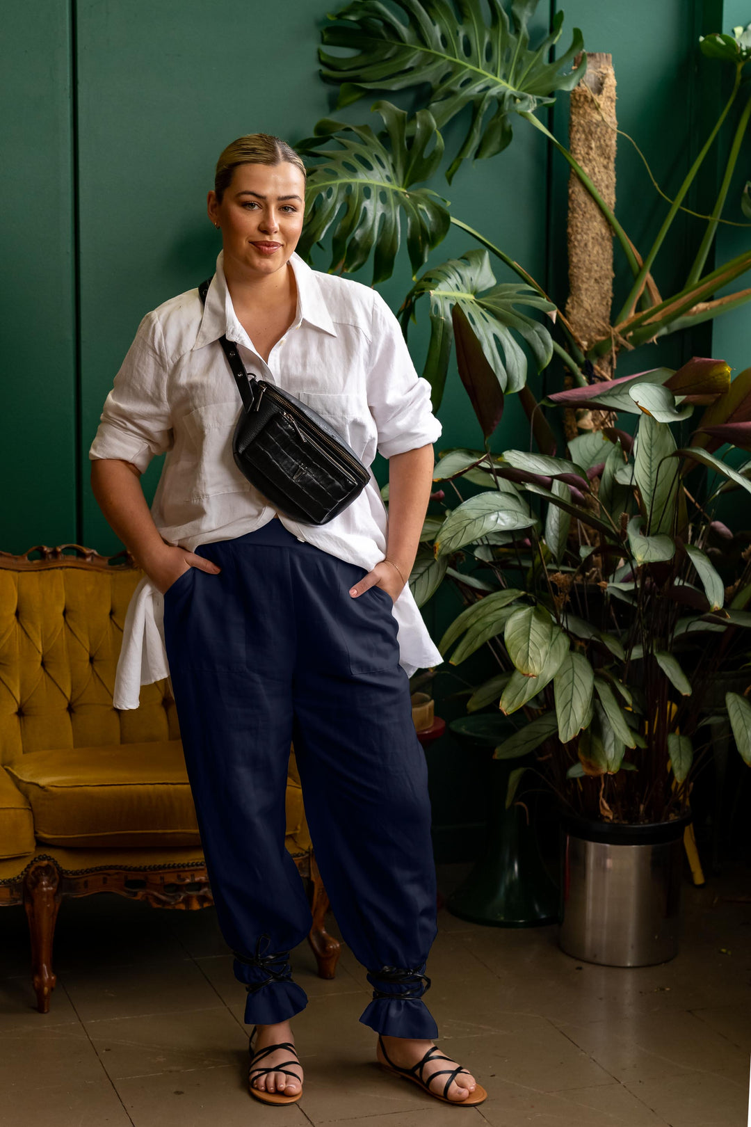 Here Comes The Sun Wide Leg Linen Pant - Navy
