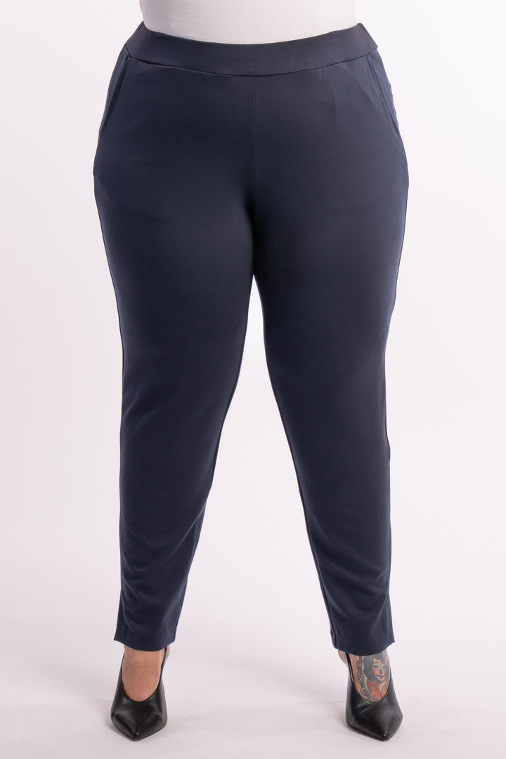 Exactly How I Feel Ponte Pants - Navy - SIZES AVAILABLE 18/20/24