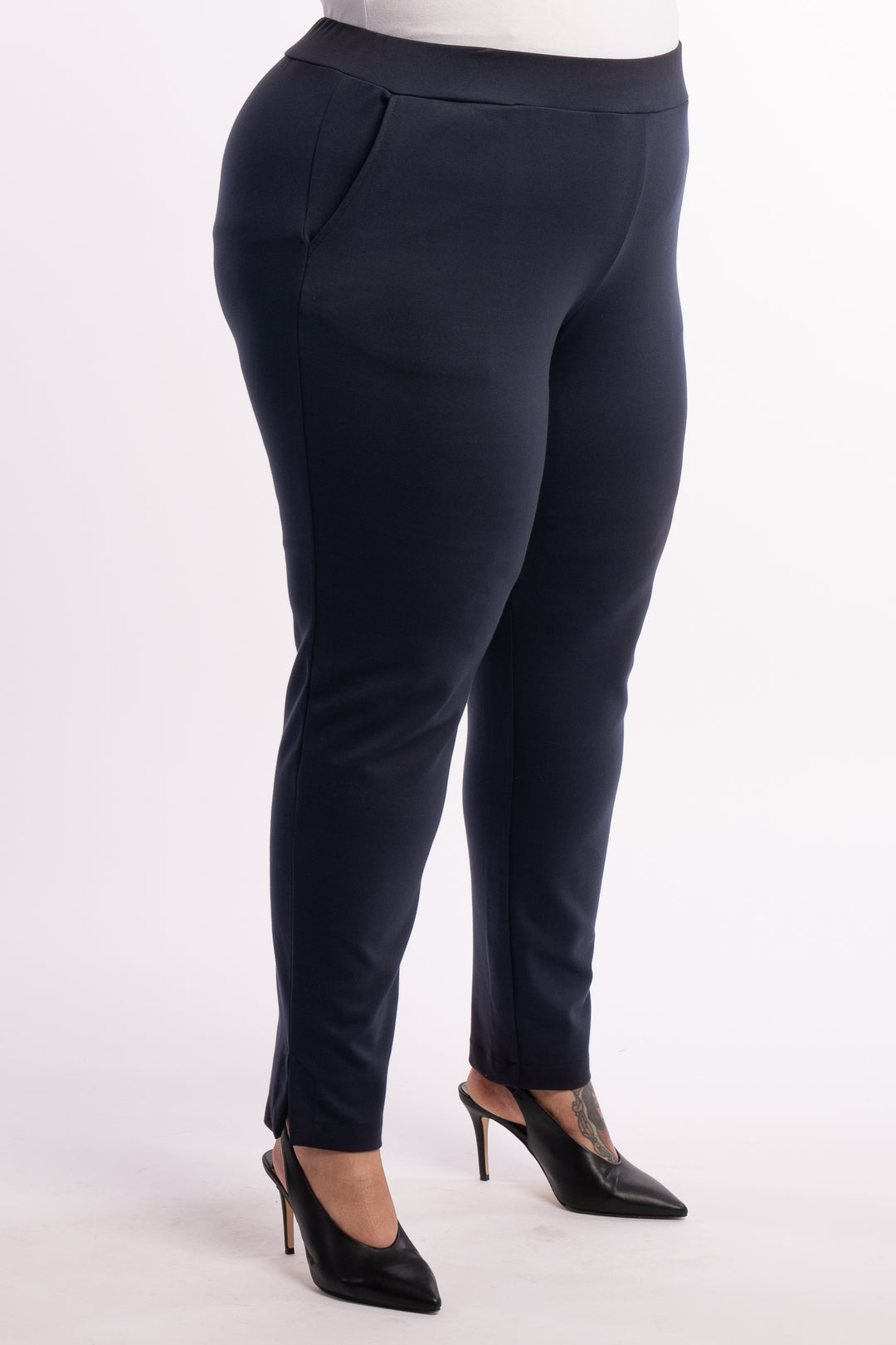 Exactly How I Feel Ponte Pants - Navy - SIZES AVAILABLE 18/20/24