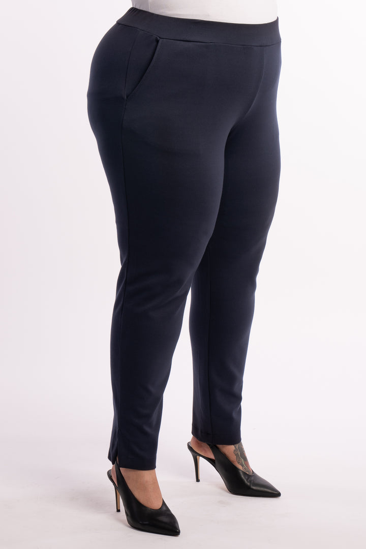 Exactly How I Feel Ponte Pants - Navy - SIZES AVAILABLE 18/20/24