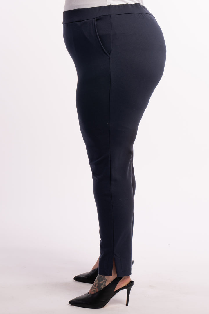 Exactly How I Feel Ponte Pants - Navy - SIZES AVAILABLE 18/20/24