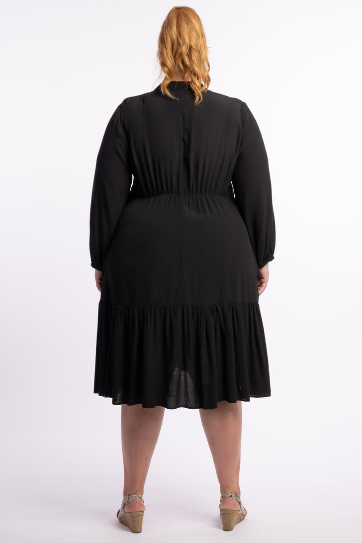 Call On Me Ruffle Midi Dress - Black