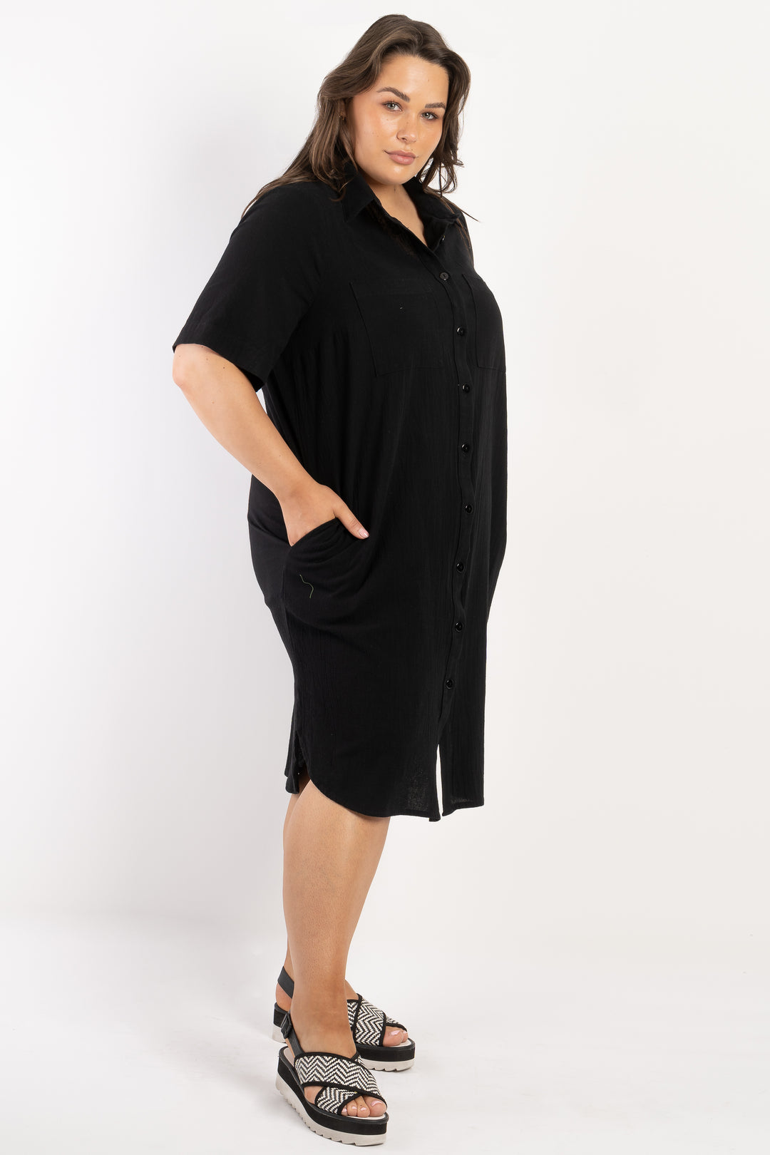 It's Alright Linen Short Sleeve Dress - Black - LAST ONE - M (18/20)