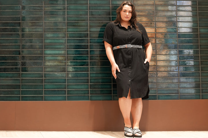 It's Alright Linen Short Sleeve Dress - Black - LAST ONE - M (18/20)