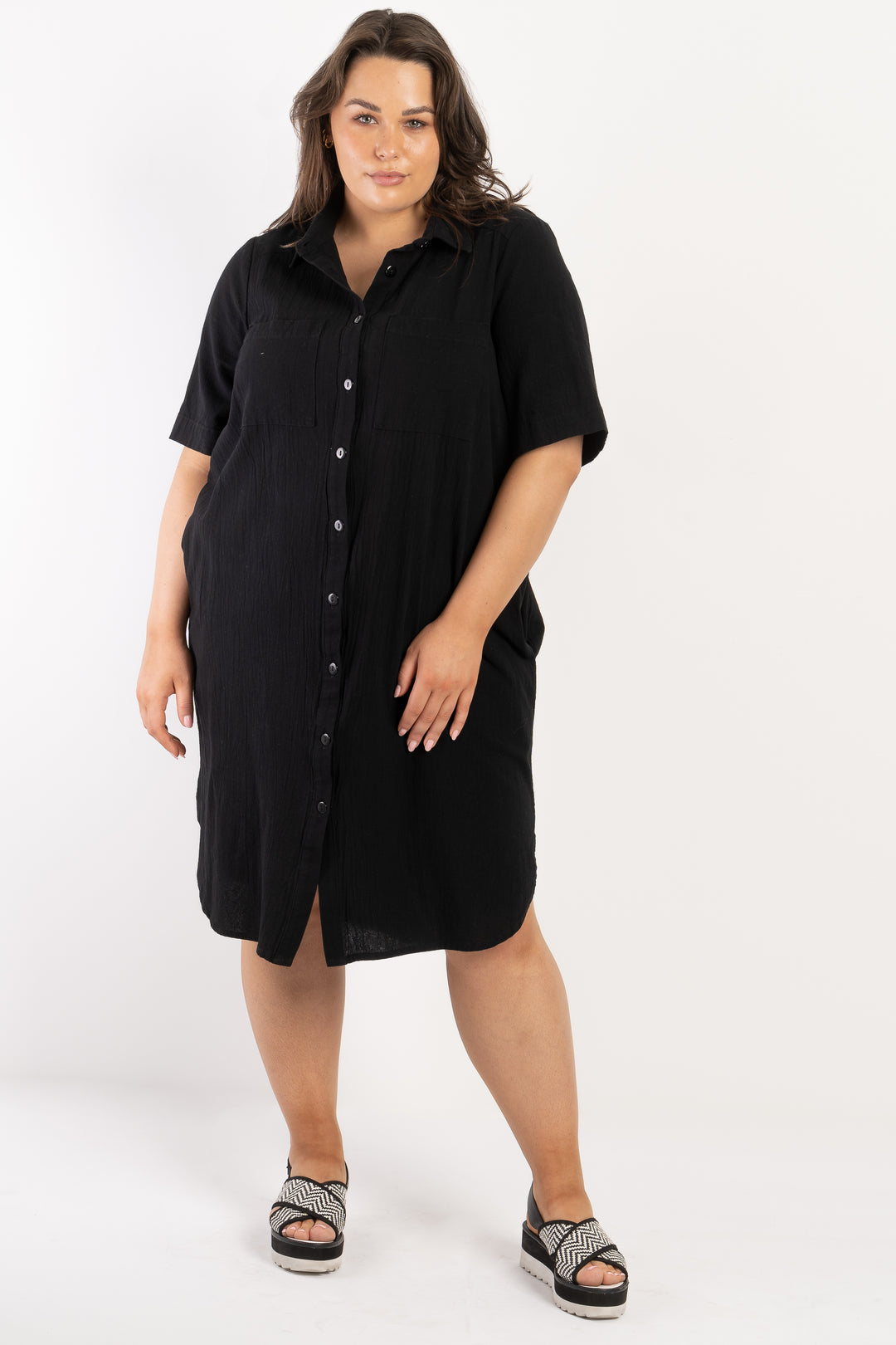 It's Alright Linen Short Sleeve Dress - Black - LAST ONE - M (18/20)