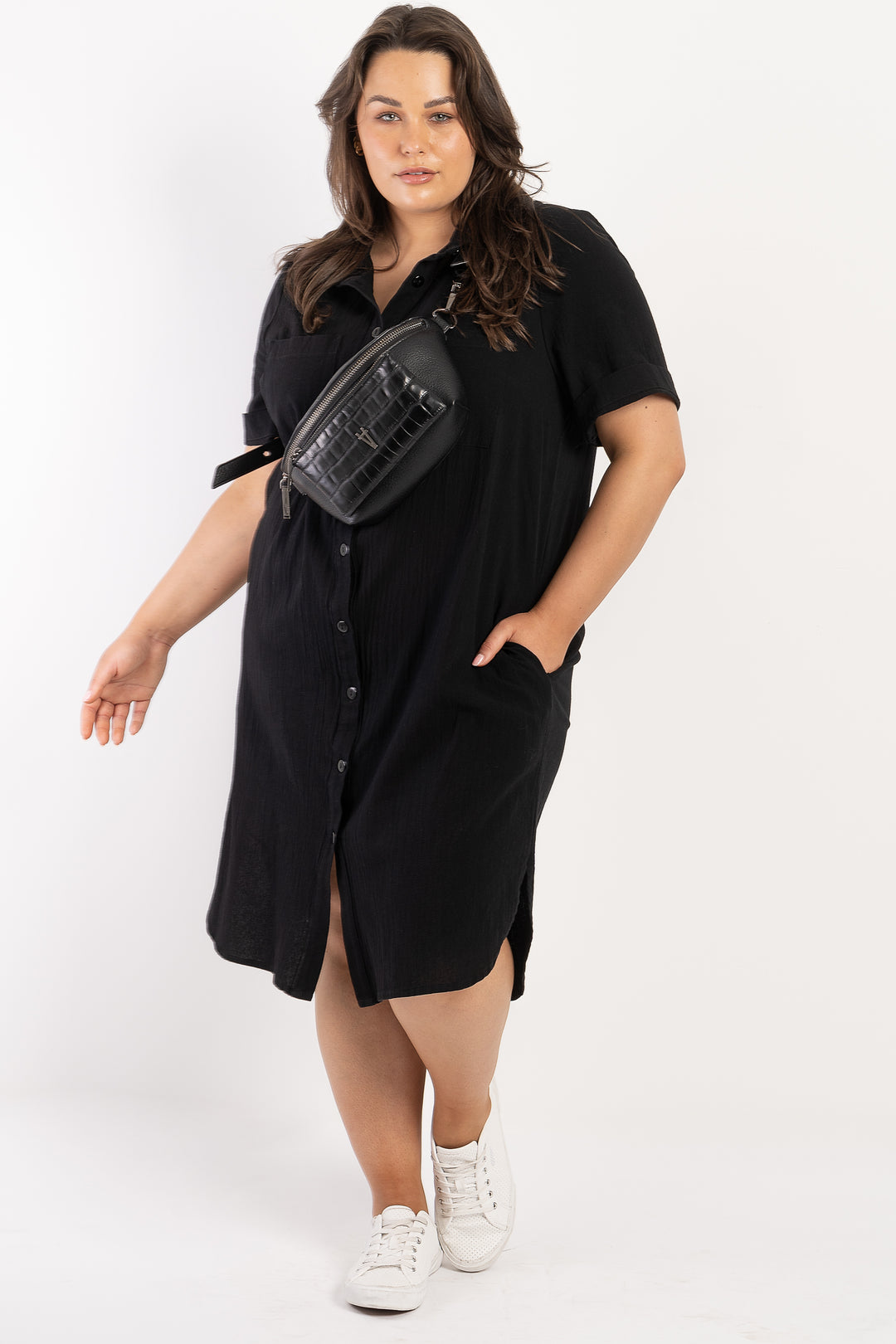 It's Alright Linen Short Sleeve Dress - Black - LAST ONE - M (18/20)