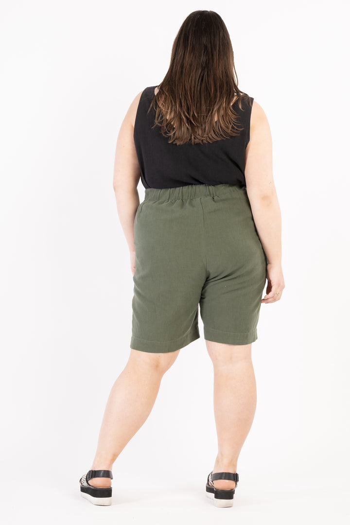Tomorrow Never Comes Longline Linen Short - Forest