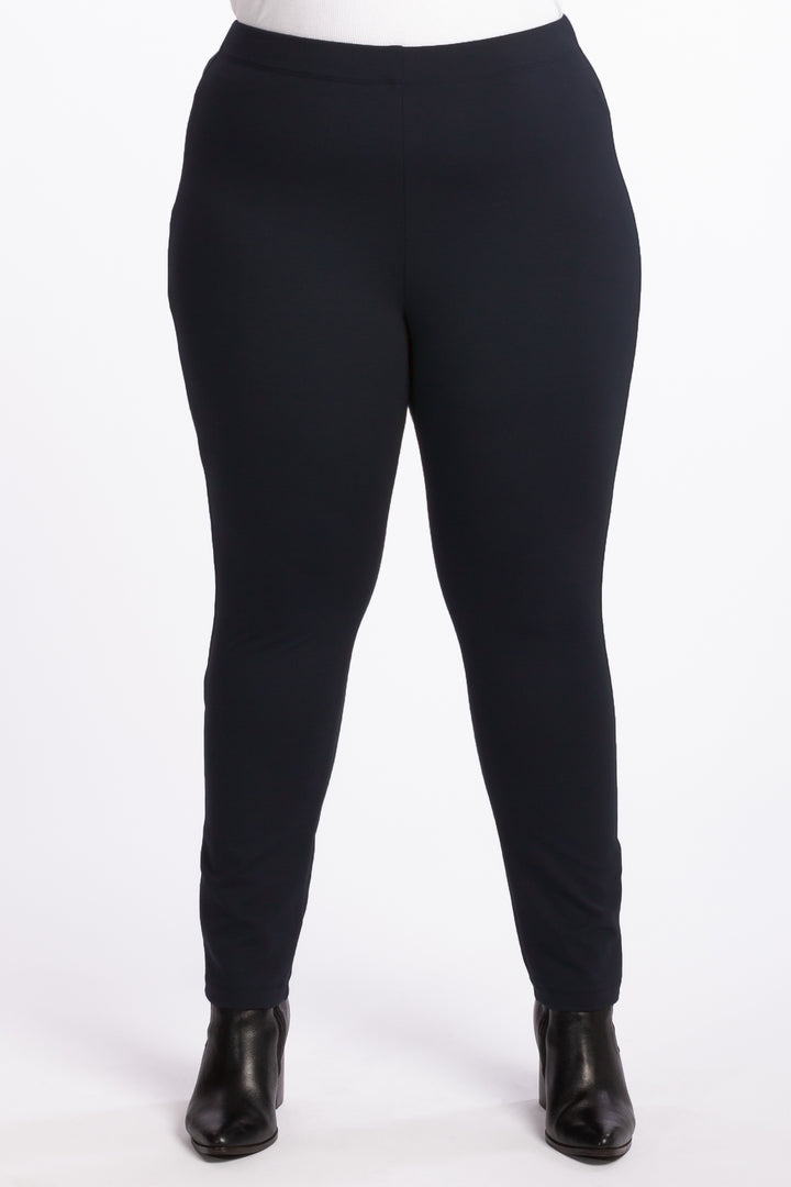 The Essential Ponte Legging - Navy